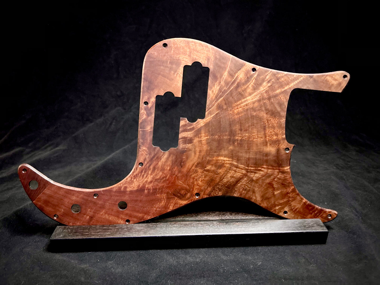 Fender Precision Bass Pickguard